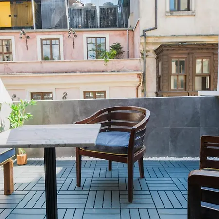 The Wilson Galata 3*