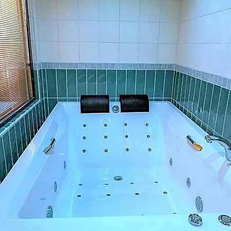The Wilson Galata 3*