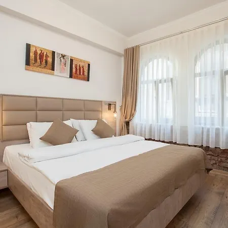 The Wilson Galata 3*